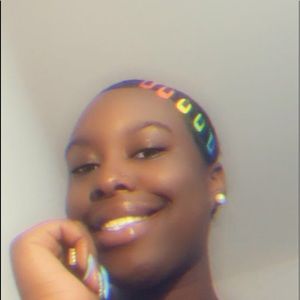 Meet your Posher, Caitlyn